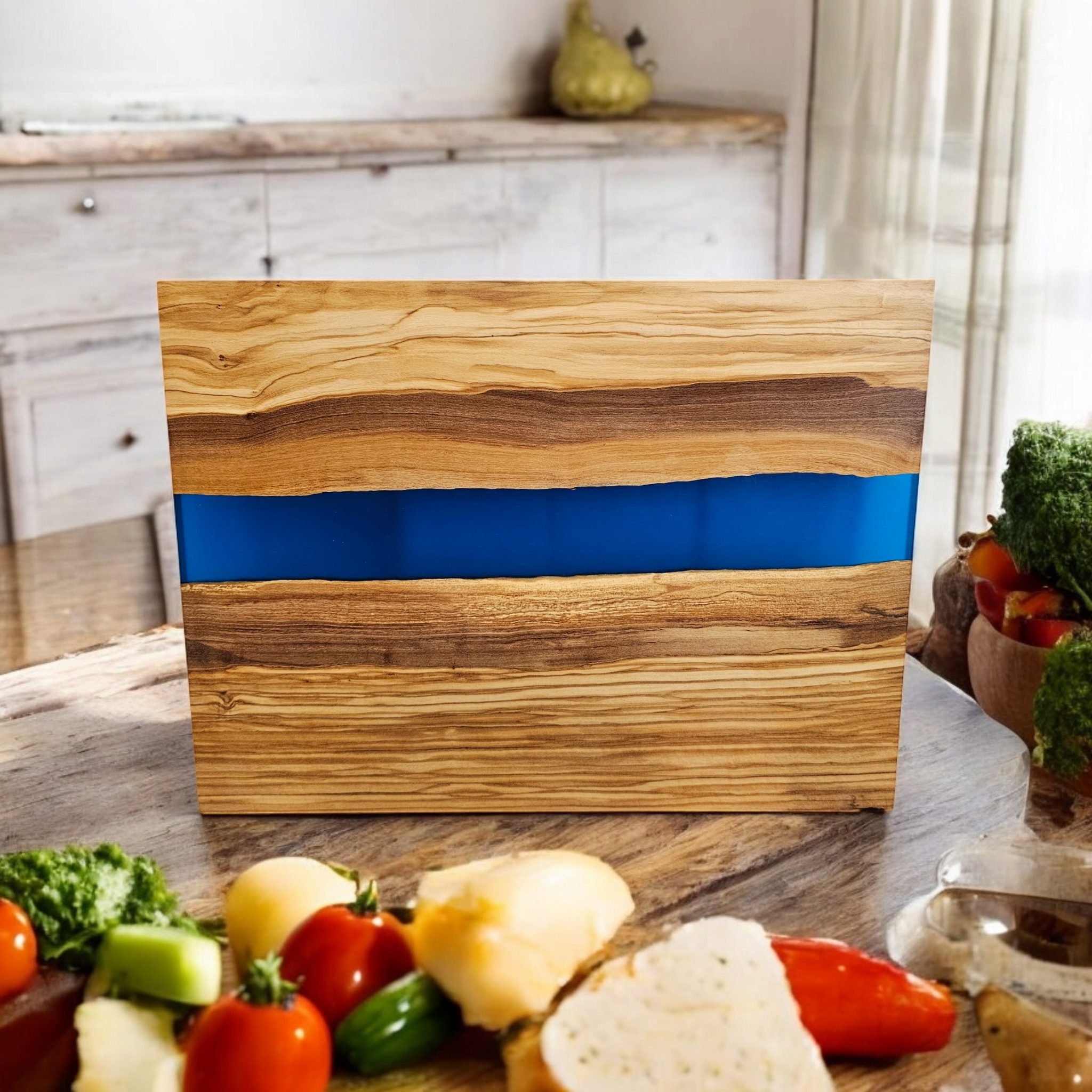 Wood
Olive Wood Resin Cutting Board - Rustiva