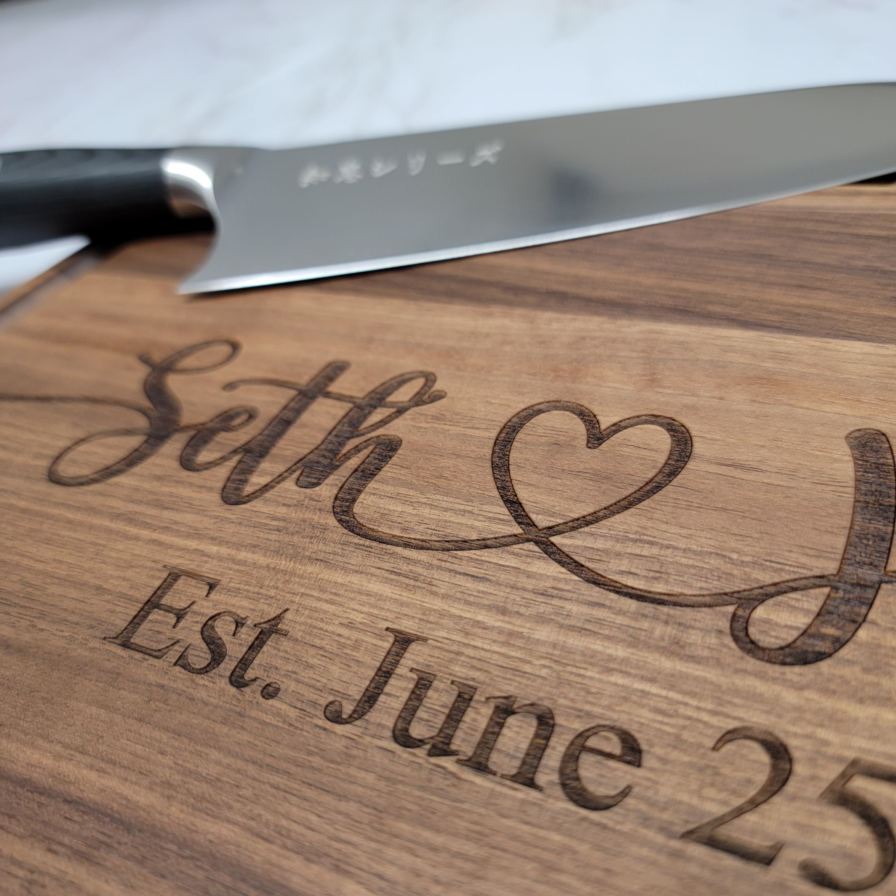 Personalized Walnut Cutting Board - 10.5"x16" - Semper-KIK