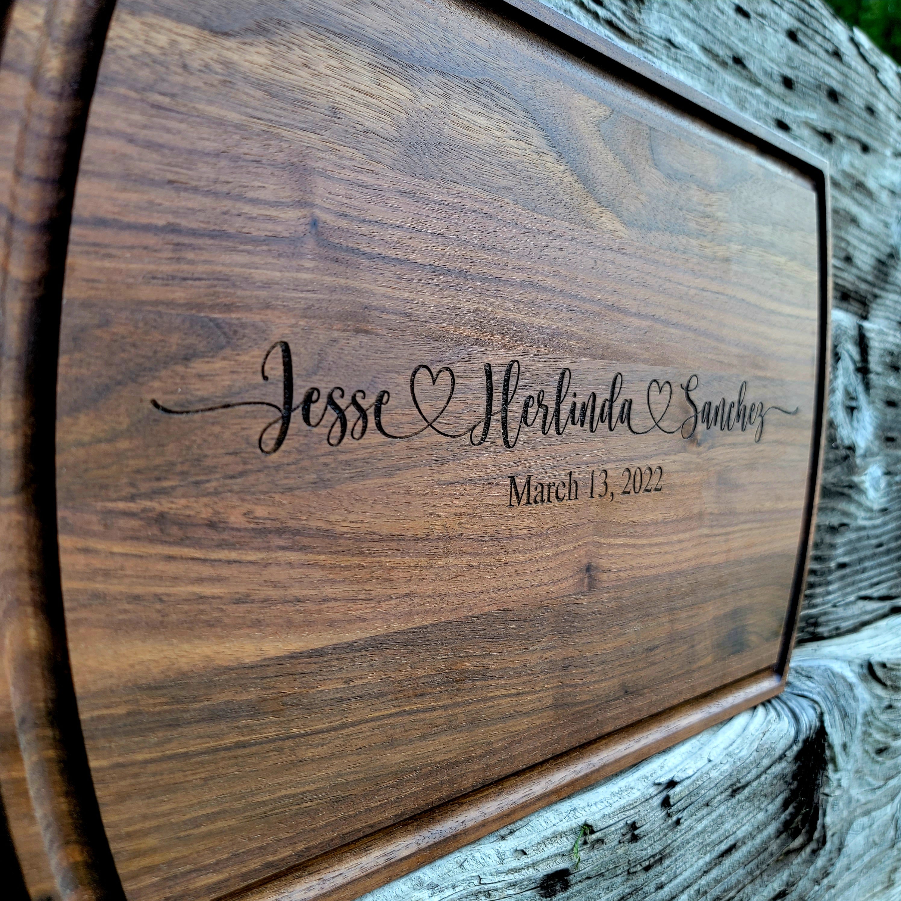 Personalized Walnut Cutting Board - 10.5"x16" - Semper-KIK