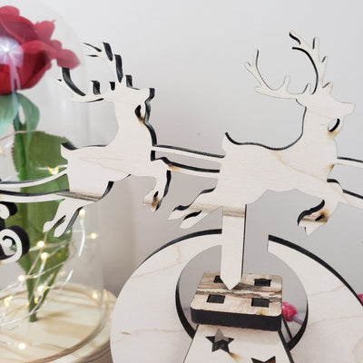 Rocking santa claus and deers christmas decoration with custom saying - Semper-KIK
